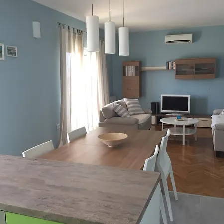 Apartment Rube