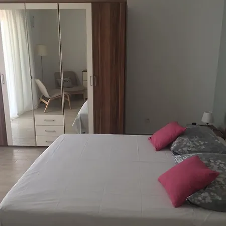Apartment Rube