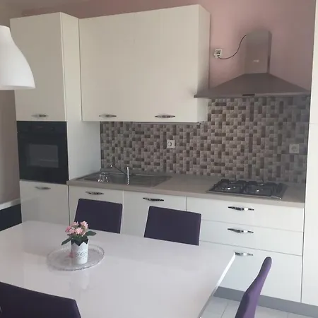 Apartamento Rube Primošten
